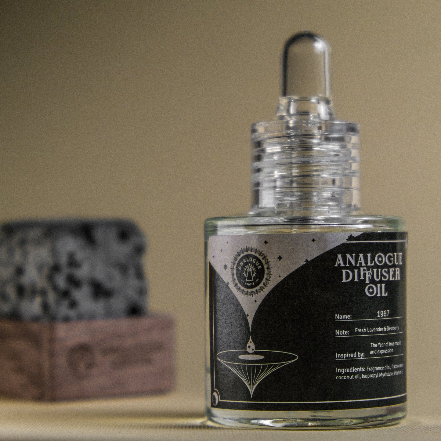 The 1967 3-in-1 Diffuser Set (Car clip, Volcanic Stone & Oil)