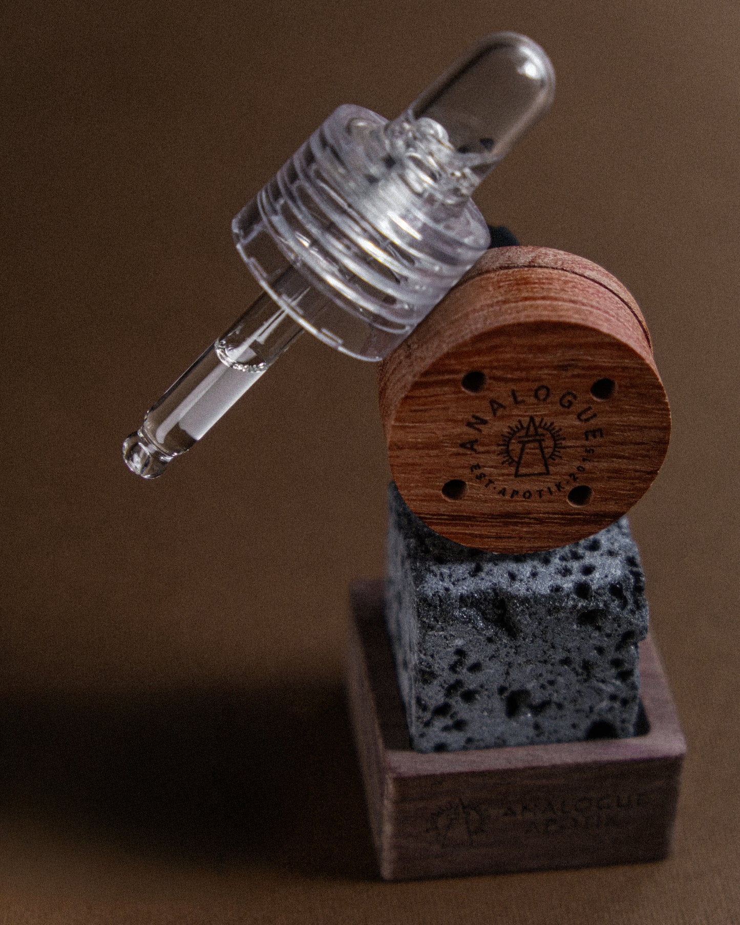 Audrey Field 3-in-1 Diffuser Set (Car clip, Volcanic Stone & Oil)