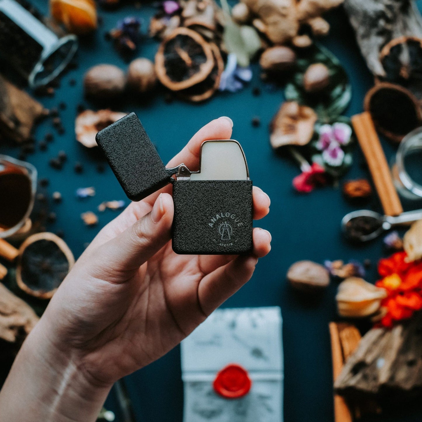 🎁 Phenomen Solid Cologne Crackle Case (Discount)