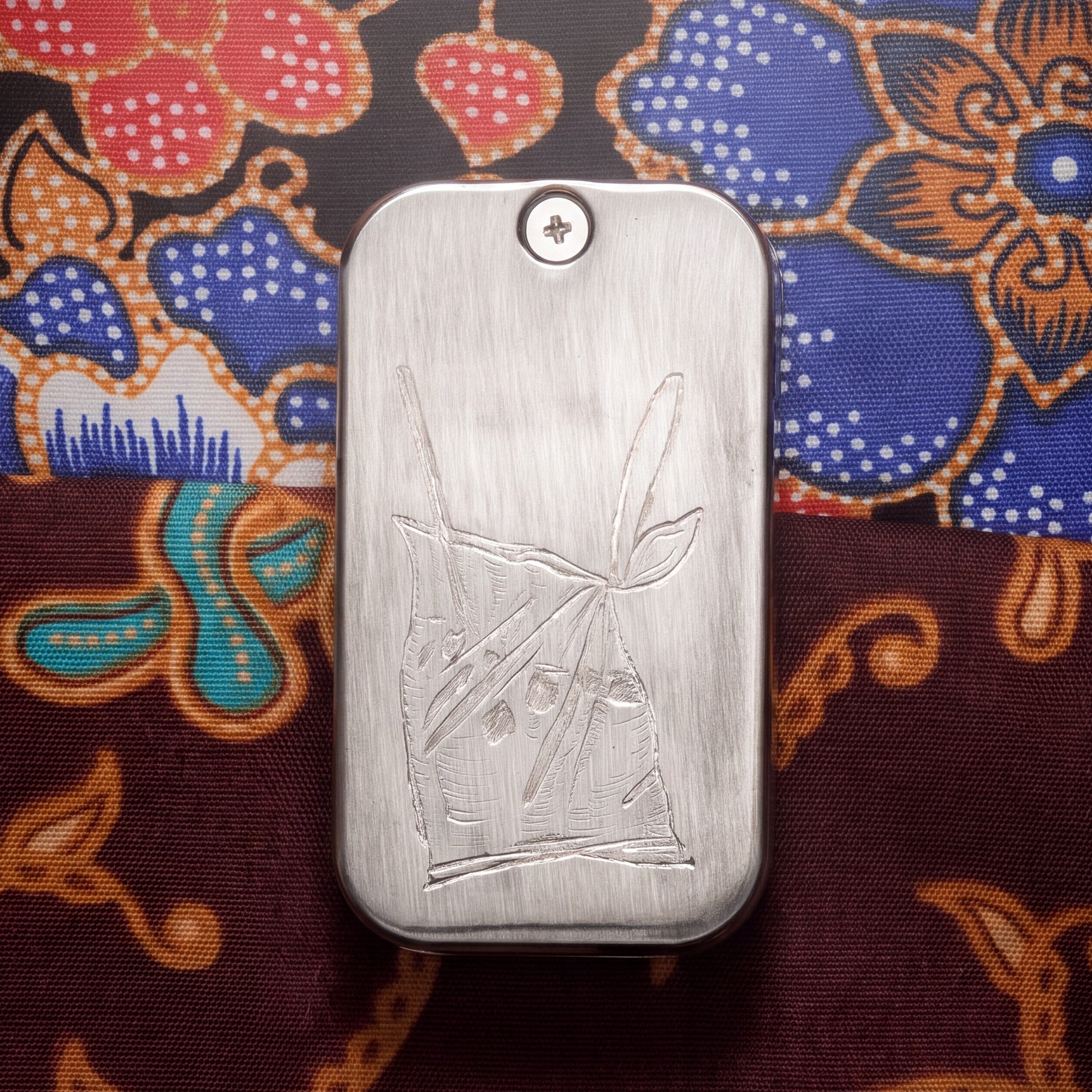 46 Minum Ikat Tepi Merdeka die-cast case